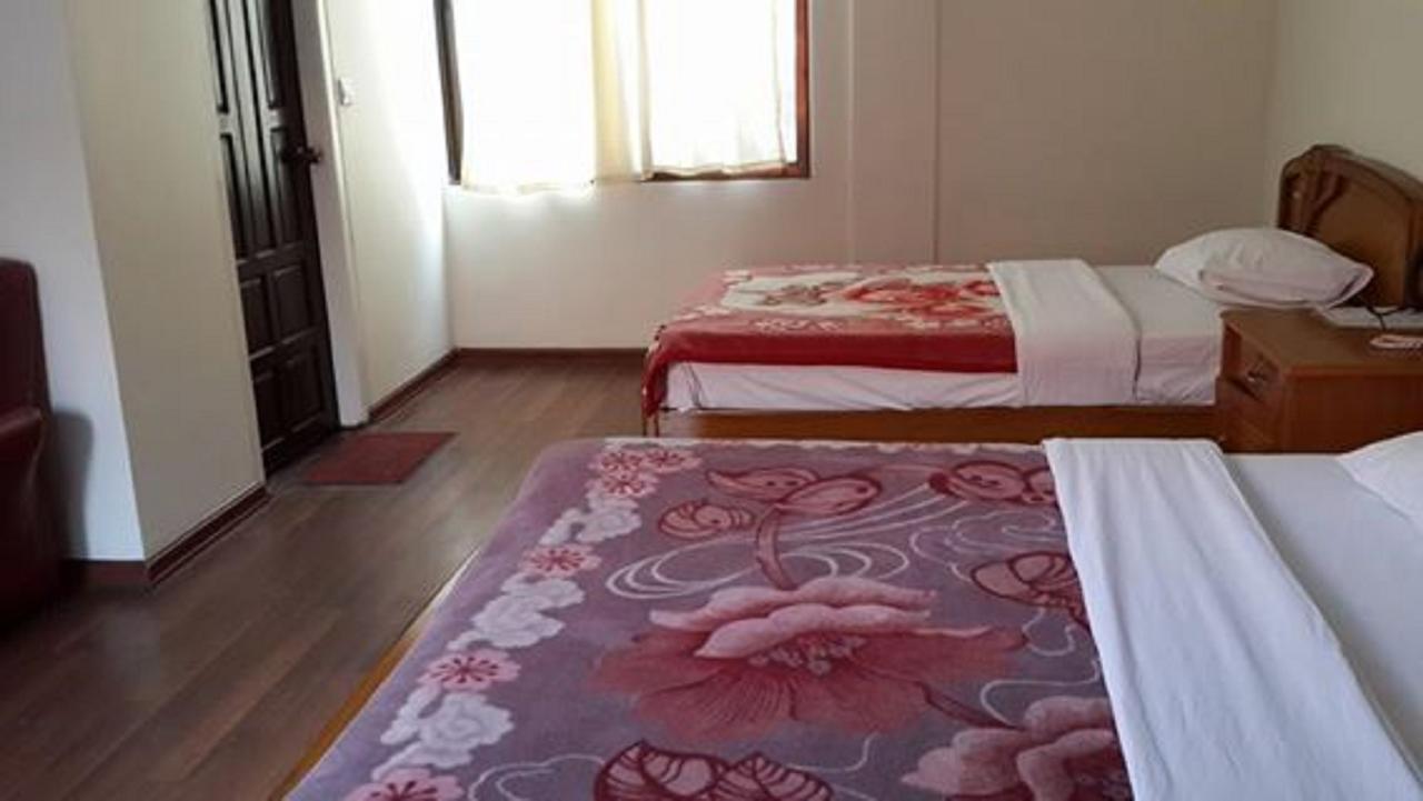 Maymyo Sa Khan Tha Hotel Pyin Oo Lwin Buitenkant foto
